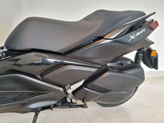 YAMAHA-XMAX 250 CONNECTED ABS-2025