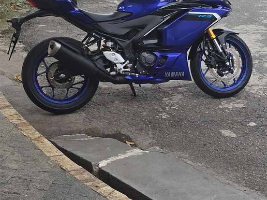 YAMAHA-YZF R3 ABS CONNECTED YAMAHA-YZF R3 ABS CONNECTED-2025