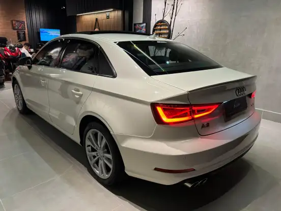 AUDI-A3-1.8 TFSI SEDAN AMBITION 16V 180CV GASOLINA 4P AUTOMÁTICO AUDI-A3-2013