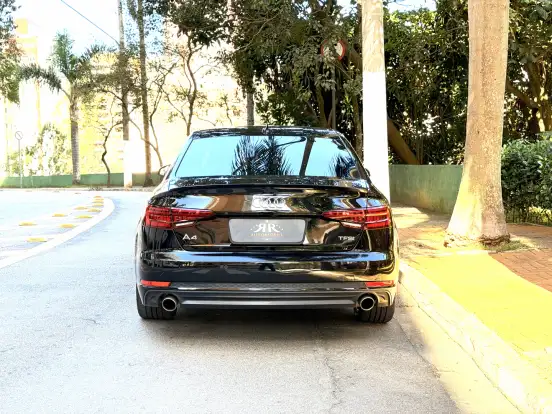 AUDI-A4-2018