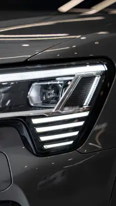 AUDI-E-TRON-2022