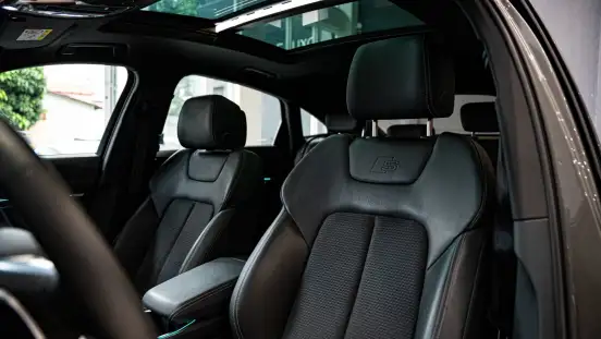 AUDI-E-TRON-2022