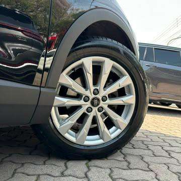 AUDI-Q3-2021
