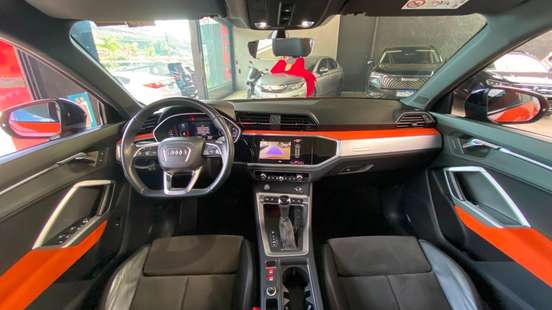 AUDI-Q3-2019