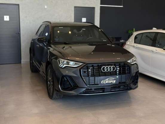 AUDI-Q3-2022