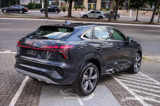 AUDI-Q3-2026