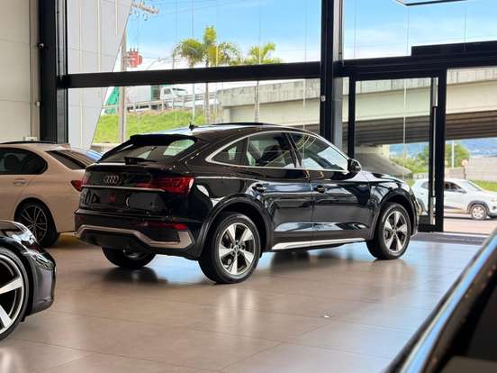 AUDI-Q5-2.0 45 TFSI GASOLINA S LINE BLACK QUATTRO S TRONIC AUDI-Q5-2021