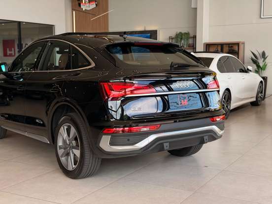 AUDI-Q5-2.0 45 TFSI GASOLINA S LINE BLACK QUATTRO S TRONIC AUDI-Q5-2021