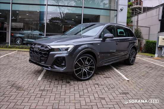 AUDI-Q7-2025