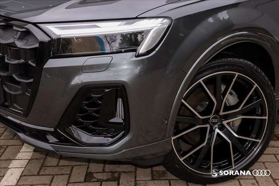 AUDI-Q7-2025