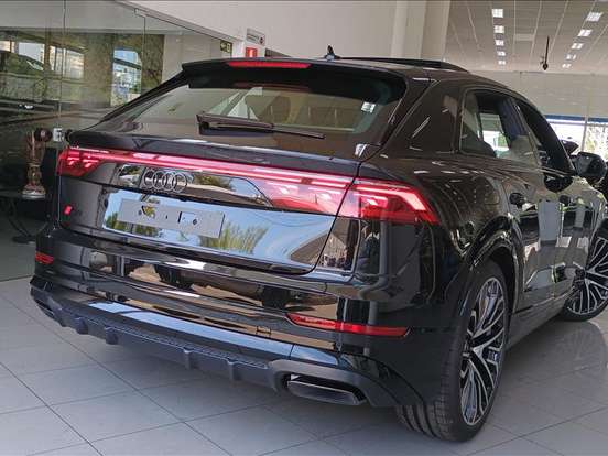 AUDI-Q8-3.0 TFSI GASOLINA PERFORMANCE BLACK QUATTRO TIPTRONIC AUDI-Q8-2025