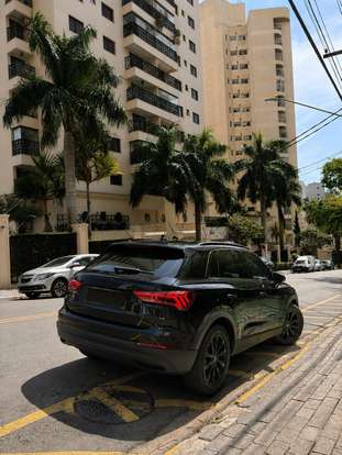 AUDI-Q3-2020