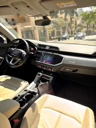 AUDI-Q3-2020