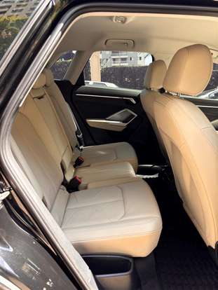 AUDI-Q3-2020