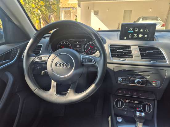 AUDI-Q3-2017