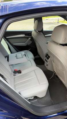 AUDI-Q5-2023