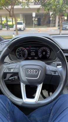 AUDI-Q5-2023