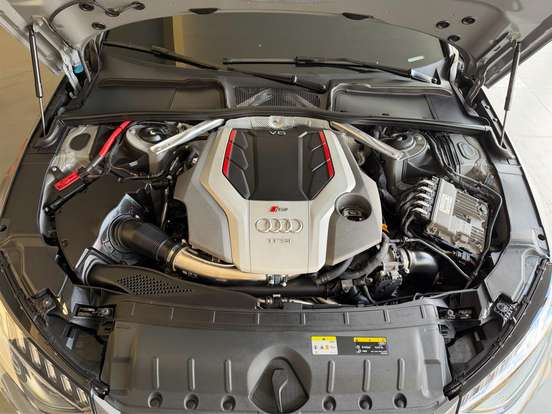 AUDI-RS4-2.9 V6 TFSI GASOLINA AVANT QUATTRO S-TRONIC AUDI-RS4-2021