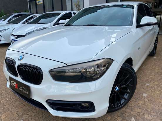 BMW-120i-2015