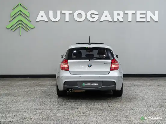 BMW-130i-2010