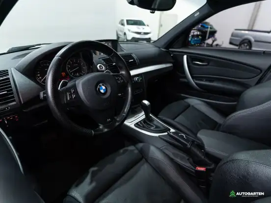 BMW-130i-2010