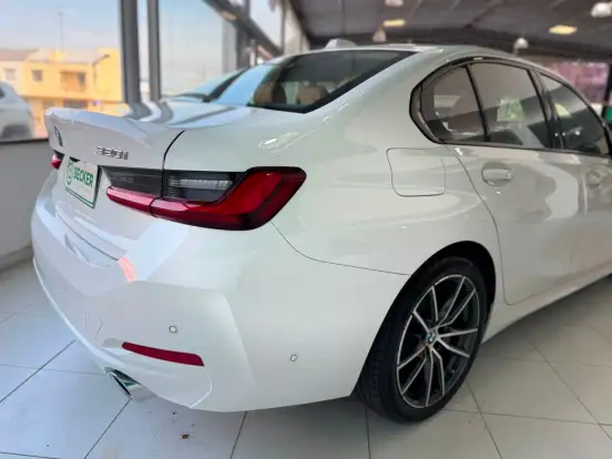 BMW-320i-2.0 16V TURBO FLEX SPORT GP AUTOMÁTICO BMW-320i-2023