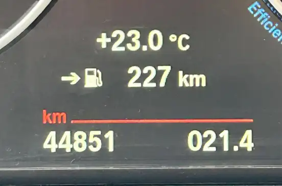 BMW-320i-2018