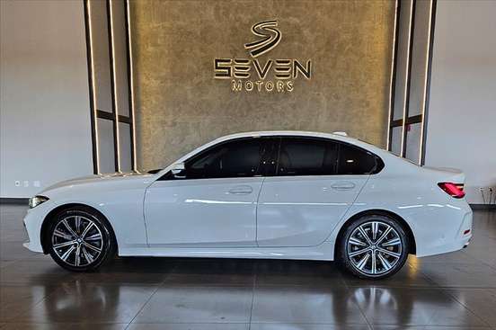 BMW-320i-2024