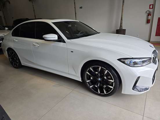 BMW-320i-2025