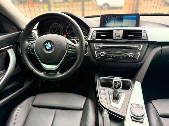BMW-320i-2014