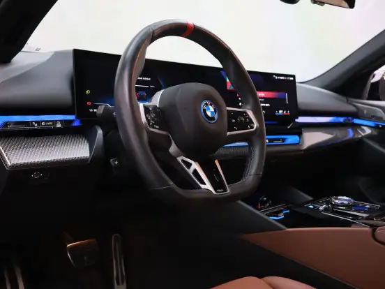 BMW-i5-ELÉTRICO XDRIVE60 M SPORT BMW-i5-2024