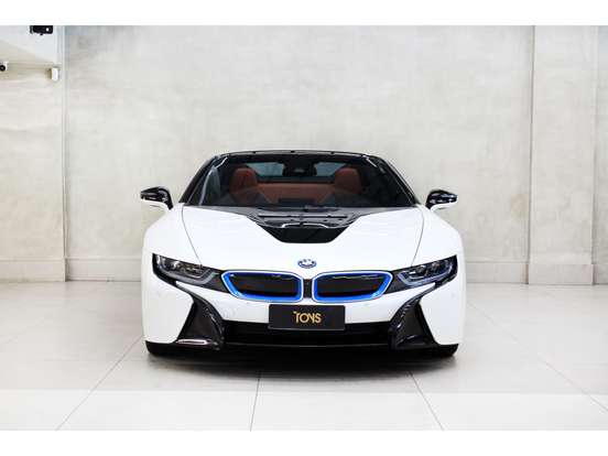 BMW-i8-2019