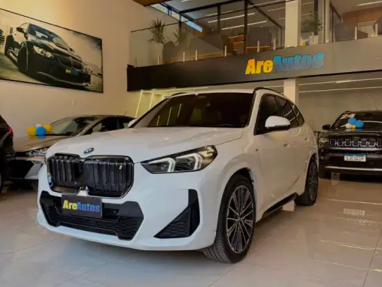 BMW-iX1-ELÉTRICO eDRIVE20 X LINE BMW-iX1-2023
