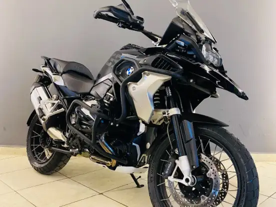BMW-R 1250 GS PREMIUM TRIPLE BLACK BMW-R 1250 GS PREMIUM TRIPLE BLACK-2022