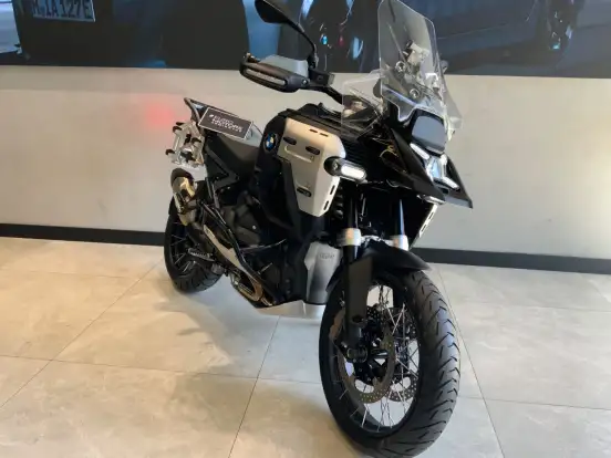 BMW-R 1300 GS ADVENTURE TRIPLE BLACK BMW-R 1300 GS ADVENTURE TRIPLE BLACK-2025