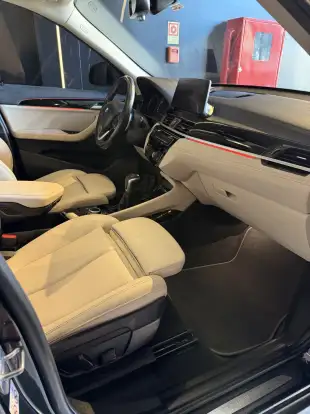 BMW-X1-2020