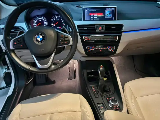 BMW-X1-2.0 16V TURBO ACTIVEFLEX SDRIVE20I OUTDOOR 4P AUTOMÁTICO BMW-X1-2021