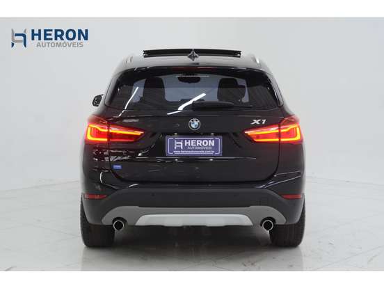 BMW-X1-2016