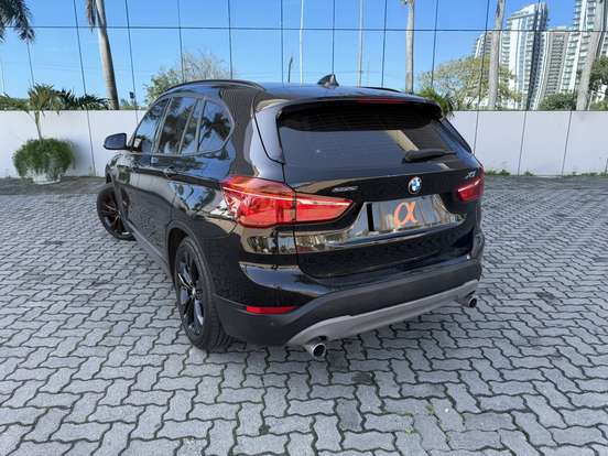 BMW-X1-2.0 16V TURBO ACTIVEFLEX SDRIVE20I 4P AUTOMÁTICO BMW-X1-2016