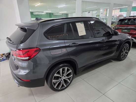 BMW-X1-2022