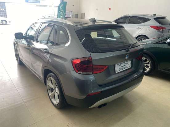 BMW-X1-2.0 16V TURBO GASOLINA SDRIVE20I 4P AUTOMÁTICO BMW-X1-2012