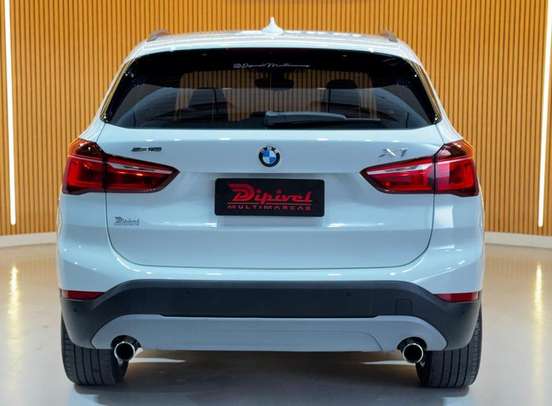 BMW-X1-2.0 16V TURBO GASOLINA SDRIVE20I GP 4P AUTOMÁTICO BMW-X1-2016