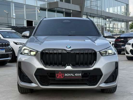 BMW-X1-2024
