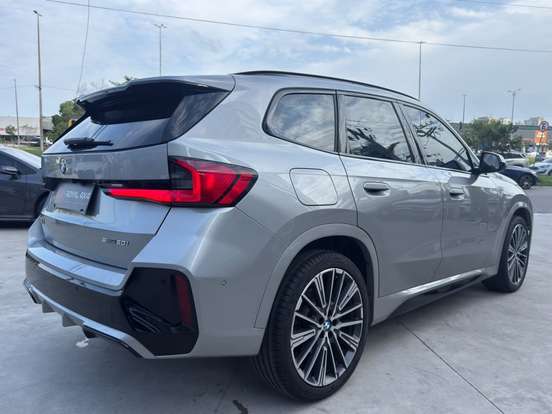 BMW-X1-2024