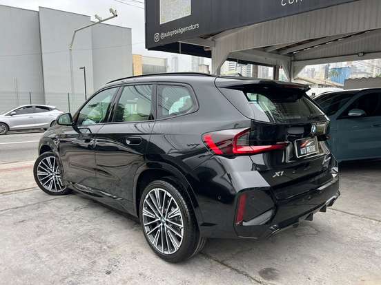 BMW-X1-2.0 16V TURBO GASOLINA SDRIVE20I M SPORT STEPTRONIC BMW-X1-2023