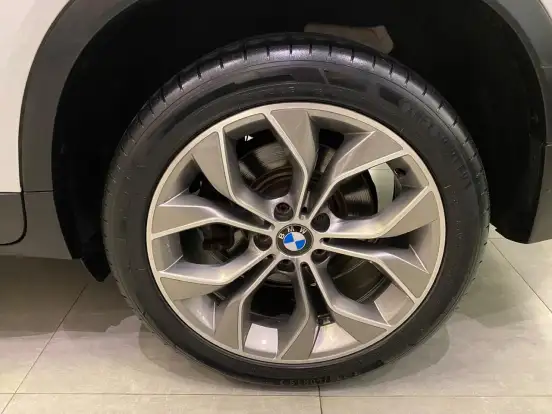 BMW-X4-2.0 28I X LINE 4X4 16V TURBO GASOLINA 4P AUTOMÁTICO BMW-X4-2018
