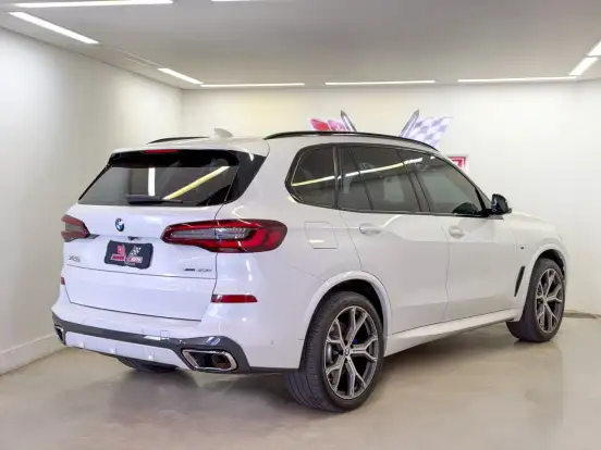 BMW-X5-2020
