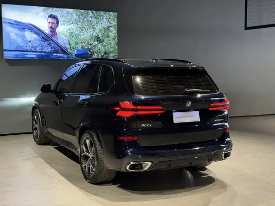 BMW-X5-3.0 I6 TURBO HÍBRIDO XDRIVE50E M SPORT AUTOMÁTICO BMW-X5-2024