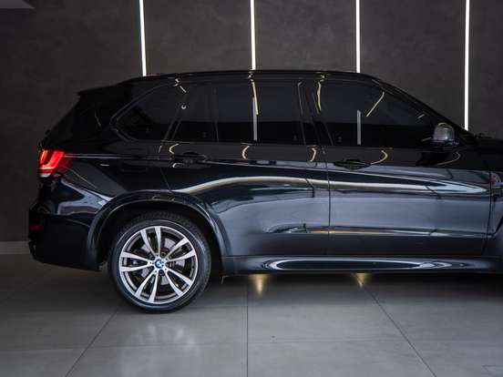 BMW-X5-3.0 4X4 M50D I6 TURBO DIESEL 4P AUTOMÁTICO BMW-X5-2018