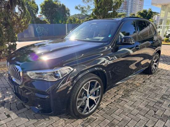 BMW-X5-2022